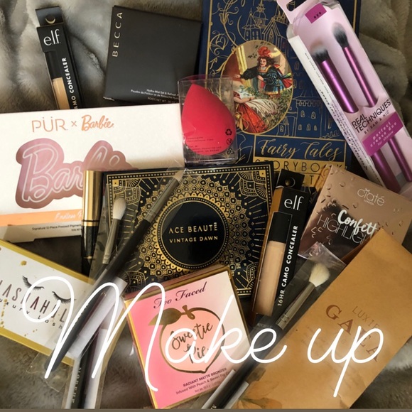 Beauty Mystery Box - Picture 2 of 5